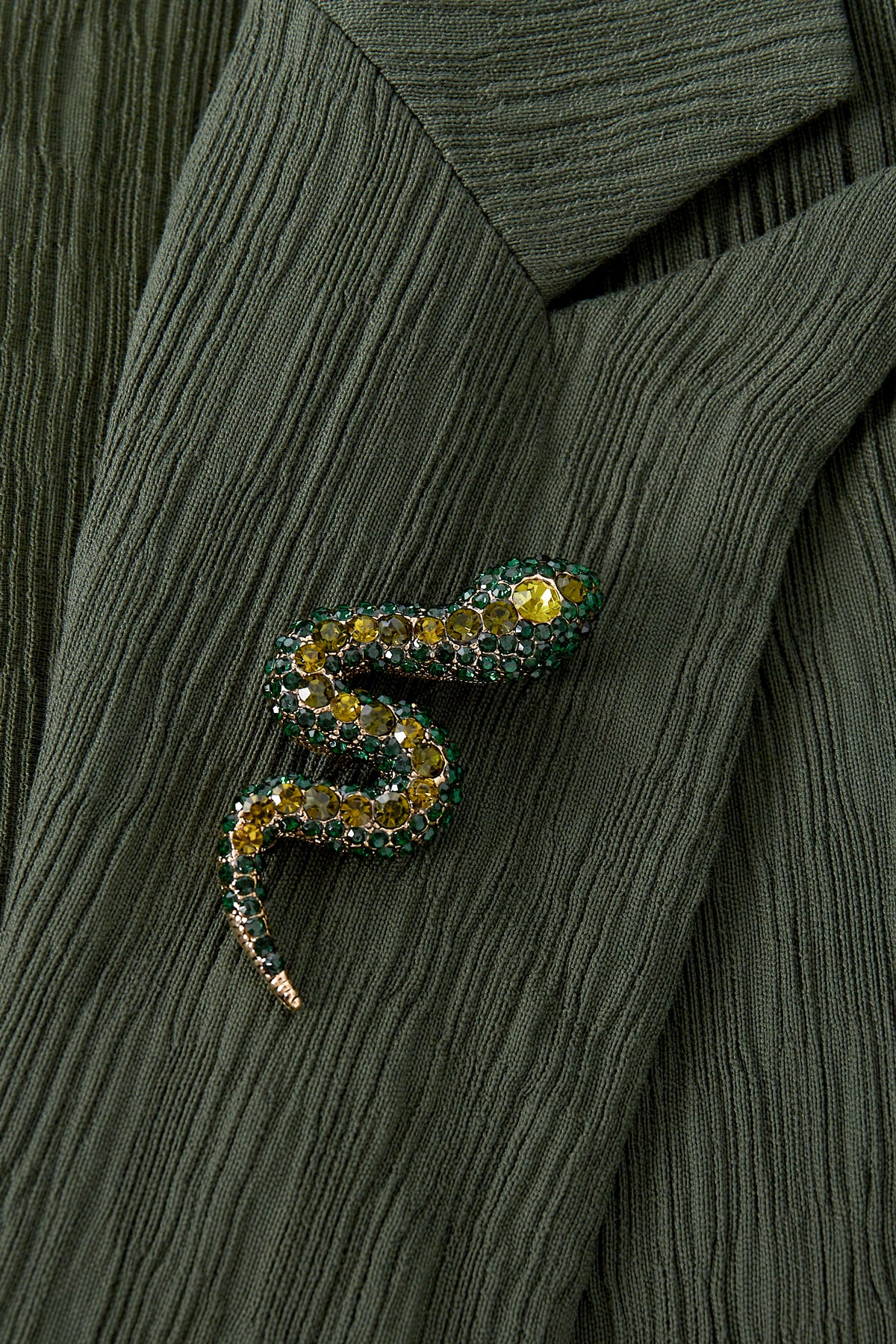 snake broche
