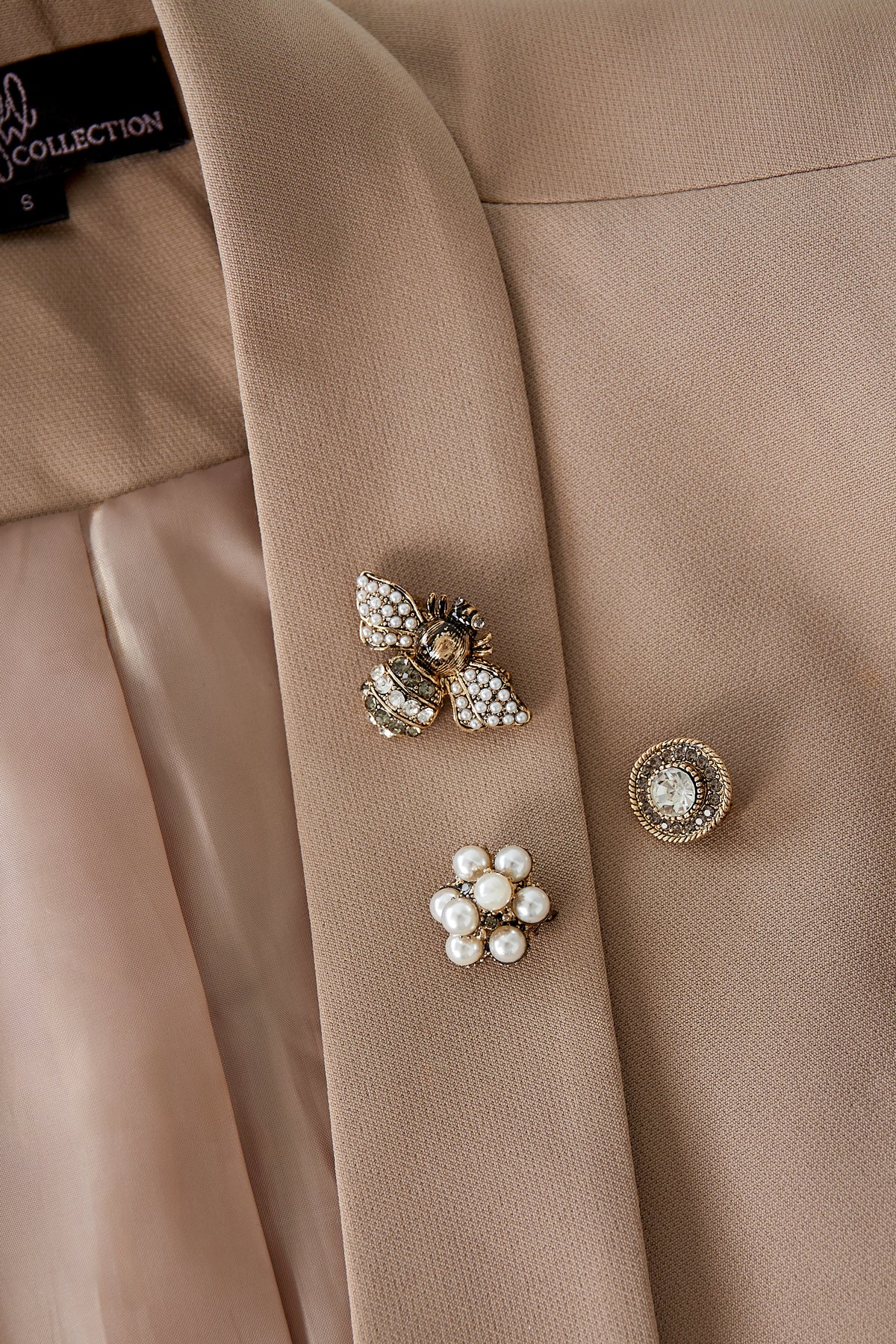 broches trio busy bee