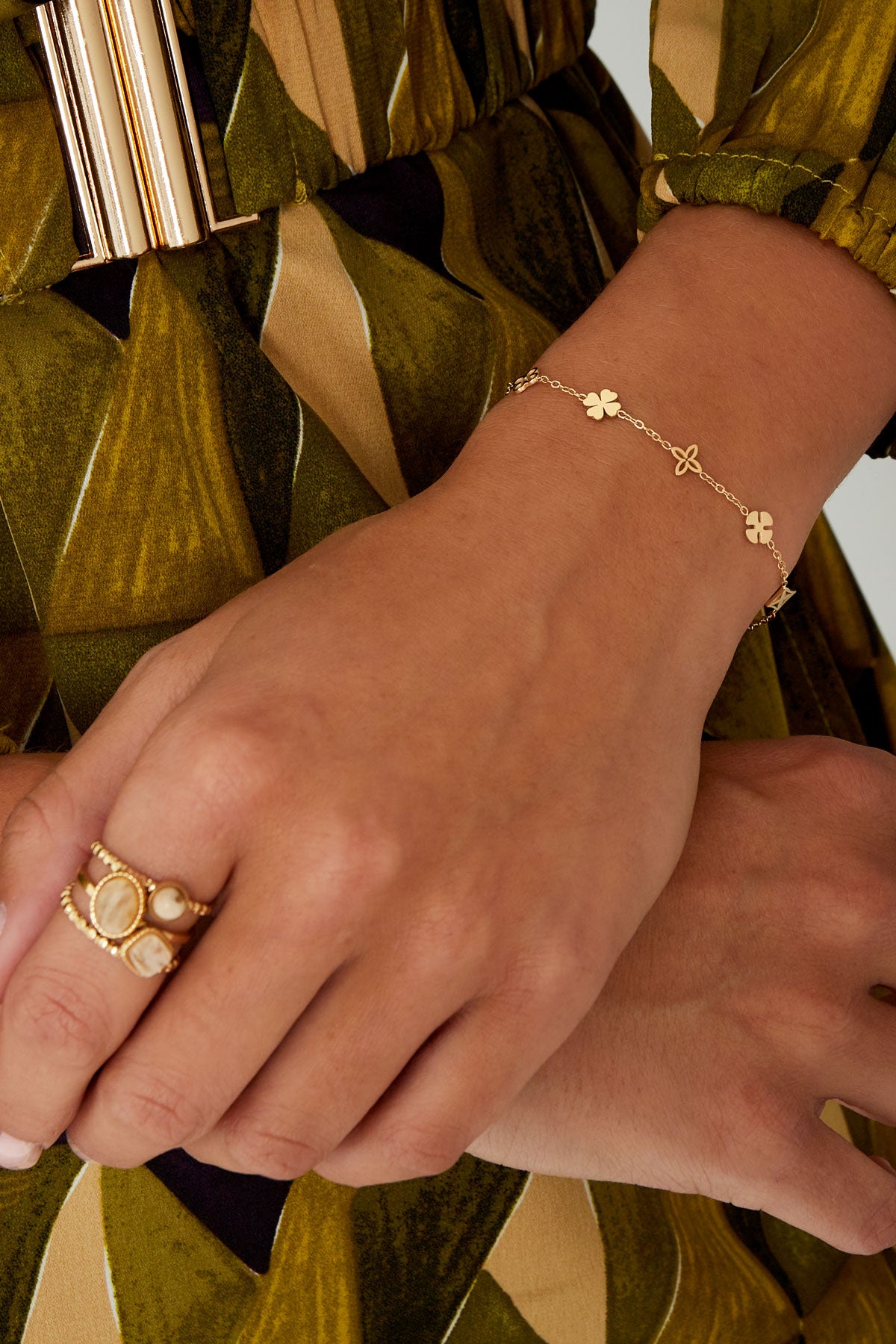 armband vijf bedels