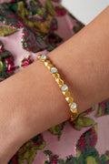 diamond relief armband