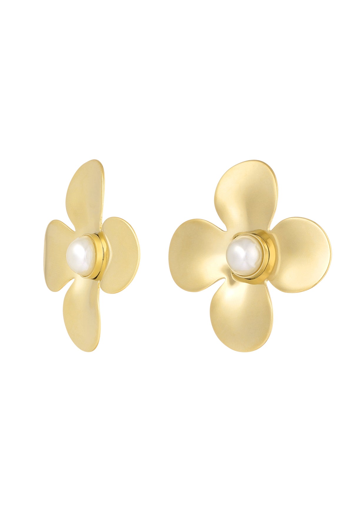 statement oorbellen floral pearl