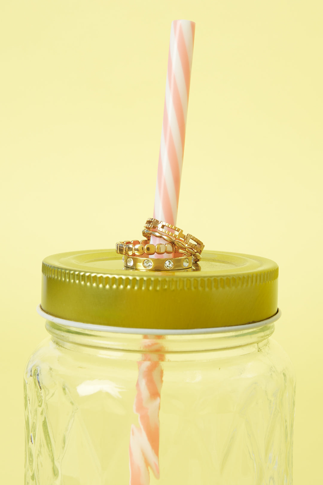 Ring vierkant patroon